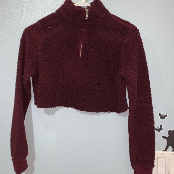 Sweaters - cropped sherpa teddy half zip